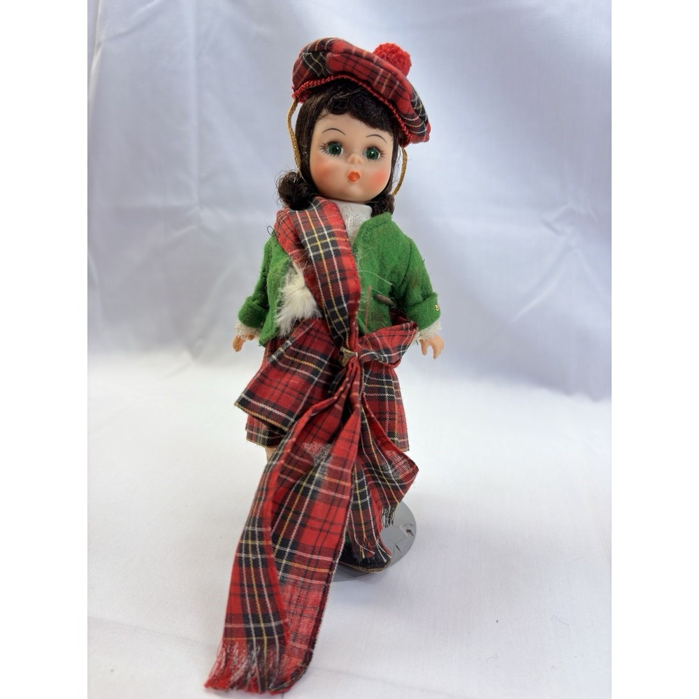 Kaiser Scotland Girl Doll 7" Vintage 1965 Scottish Tartan Outfit w/ Stand SR-556